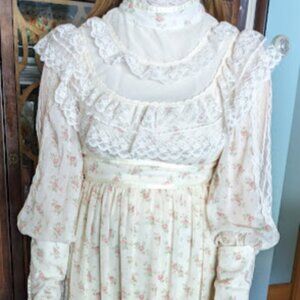 Vintage lacy full length Gunne Sax gown